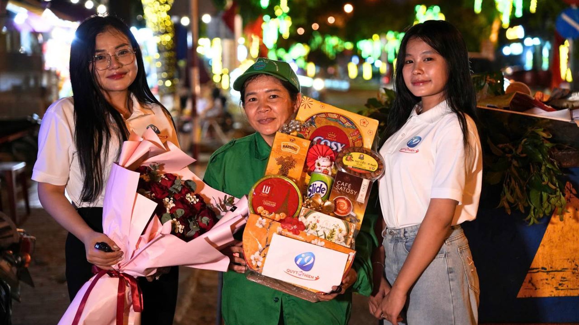 Hình ảnh minh họa dịch vụ hỗ trợ khách hàng chuyên nghiệp 24/7 của 8KBET