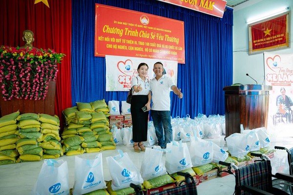 Hình ảnh minh họa cam kết dịch vụ chất lượng cao và hỗ trợ tận tâm của 8KBET